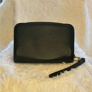 Louis Vuitton Green Taiga Clutch